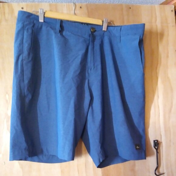 Mens pre-owned Pelagic shorts size 38 turquoise - Picture 1 of 4